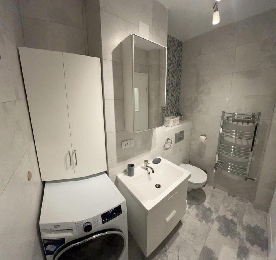 Meba Apartments Braşov Buitenkant foto