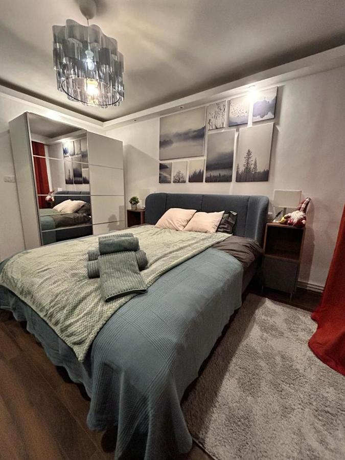 Meba Apartments Braşov Buitenkant foto